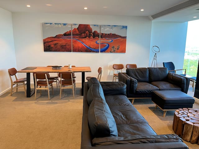 Modern 3 Bedroom with Amazing views