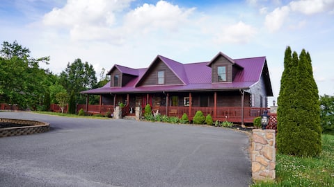 NC 8 Room Massive Mountaintop Lodge - Large Deck