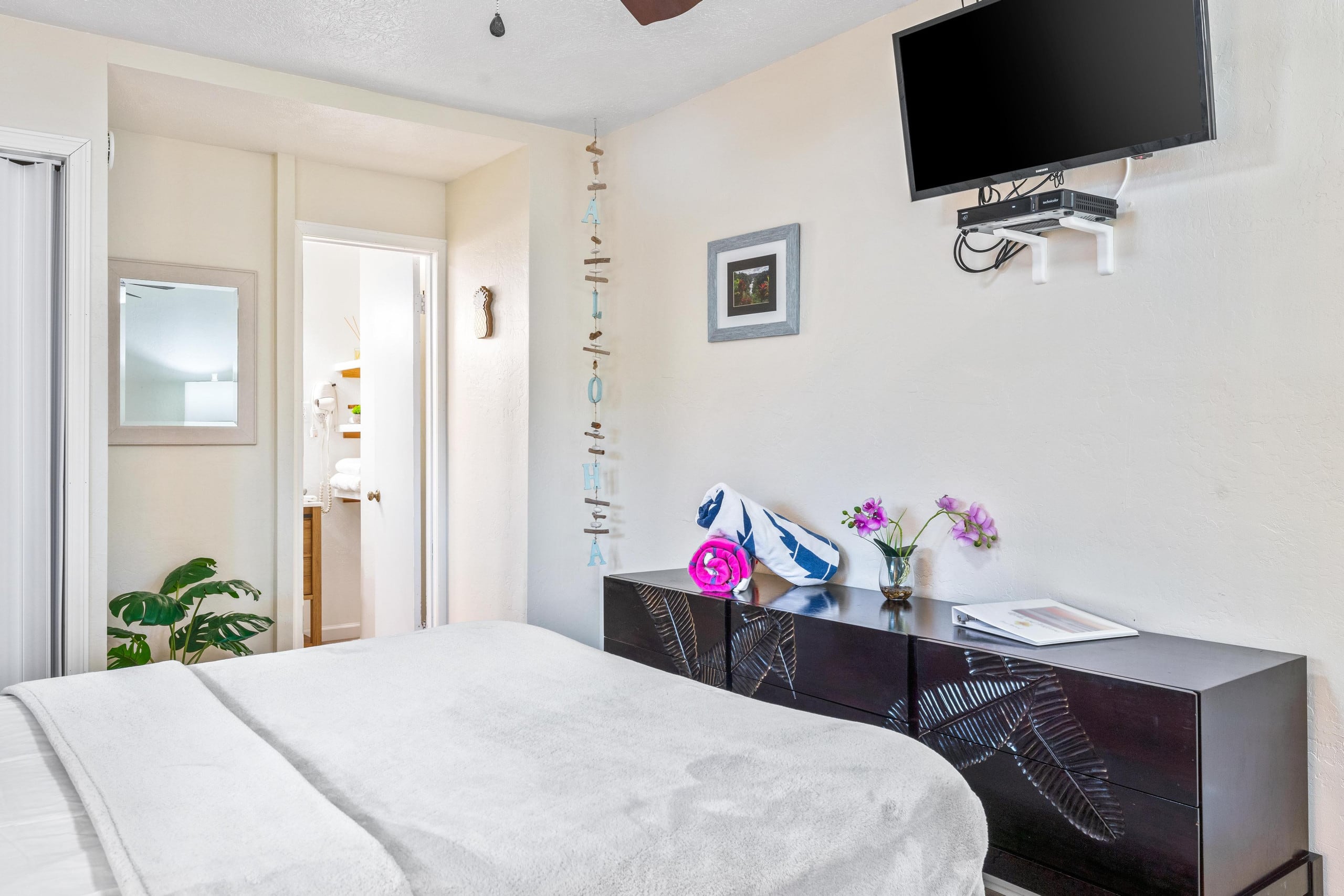 Cozy Pineapple Studio close to the Ocean - Image 9