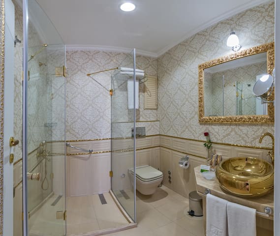 Galatower Hotel managed Airbnb listing 1
