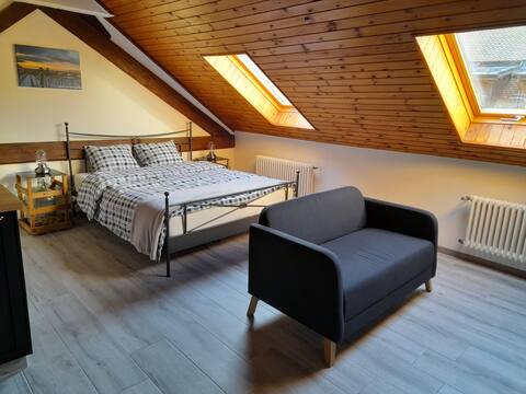 Attic studio with a winemaker in the village
