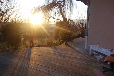 Large family home - 10 min from Annecy