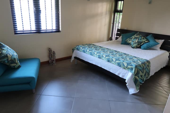 غرفة النوم 1