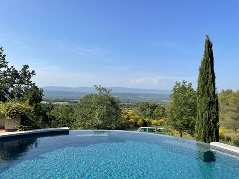 Architect's villa on the heights of the village