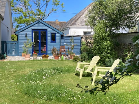 Top Airbnb: Delightful Garden Guest Suite in Rock in St. Minver Lowlands