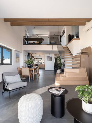 Sea & Sun Penthouse gallery image 2