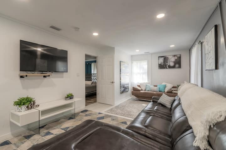 Harbor Oaks River Retreat - Port Orange, FL