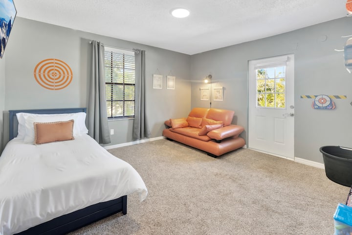 غرفة نوم 7. أطفال نيرف غرفة نوم - 2 سرير واحد. لا يوجد حمام داخلي. الطابق الثاني