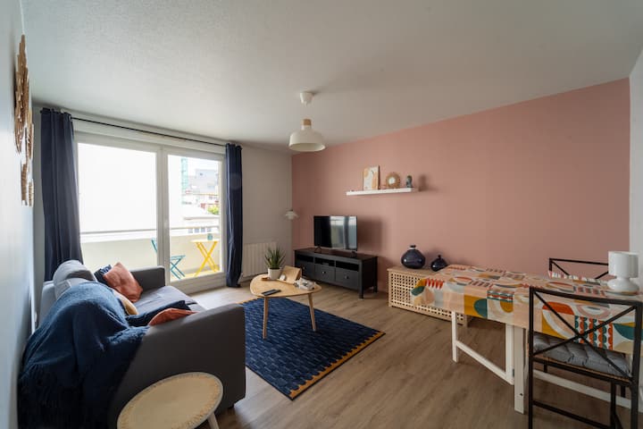Joli Logement à 3 Min Du Tram, Balcon Et Parking - Robertsau