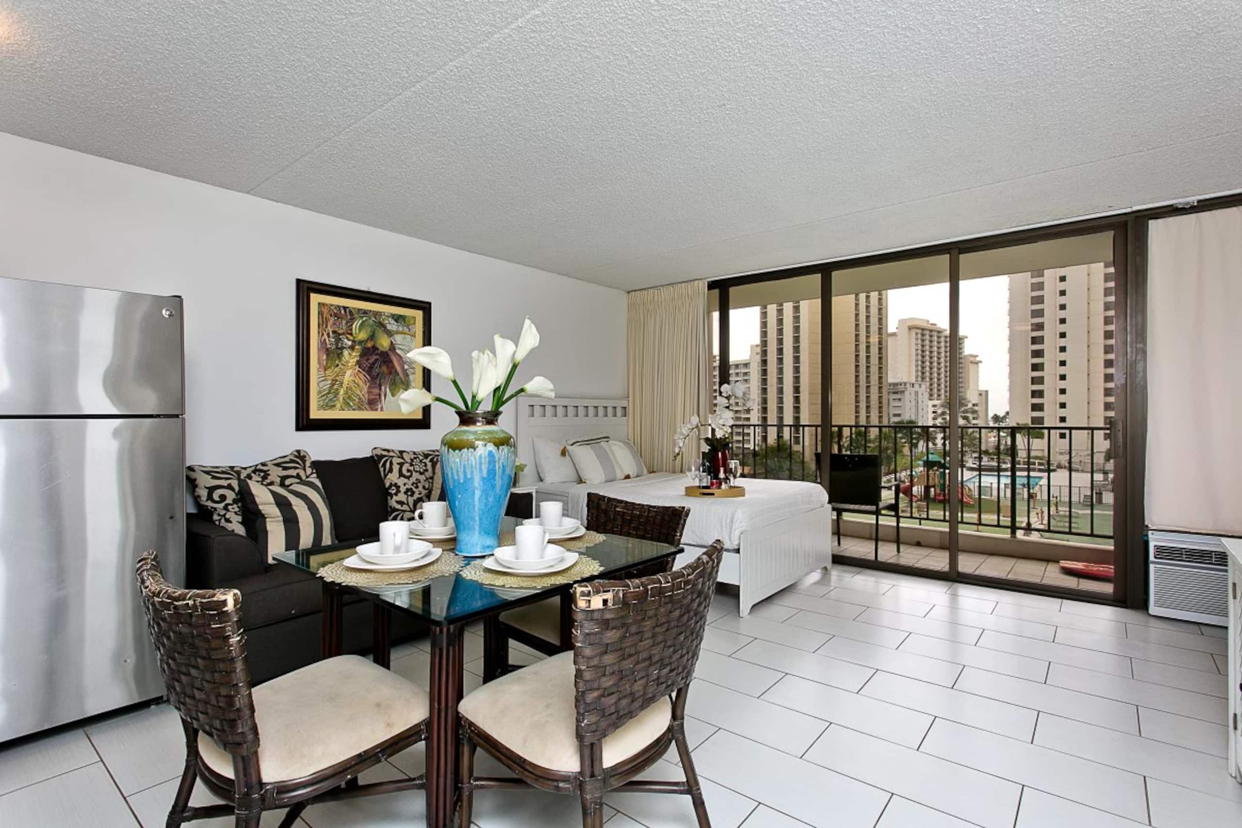 Condo in Honolulu · ★4.66 · 1 bedroom · 3 beds · 1 bath - Image 5