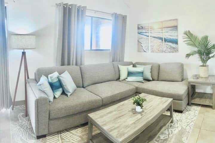 Ocean View! Modern, Walk To Beach, Shops, & Pool! - Maui, HI