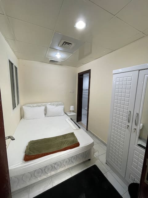 Double Room - private bathroom - Deira