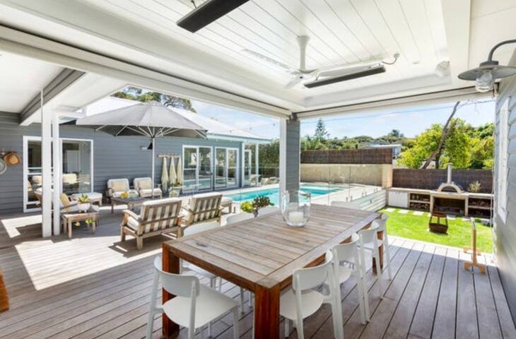 Villa Chill | Superior Style and Gas Heated Spa! gallery image 2