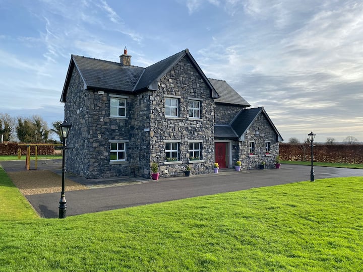 Country house near Lough Ree Houses for Rent in County Longford
