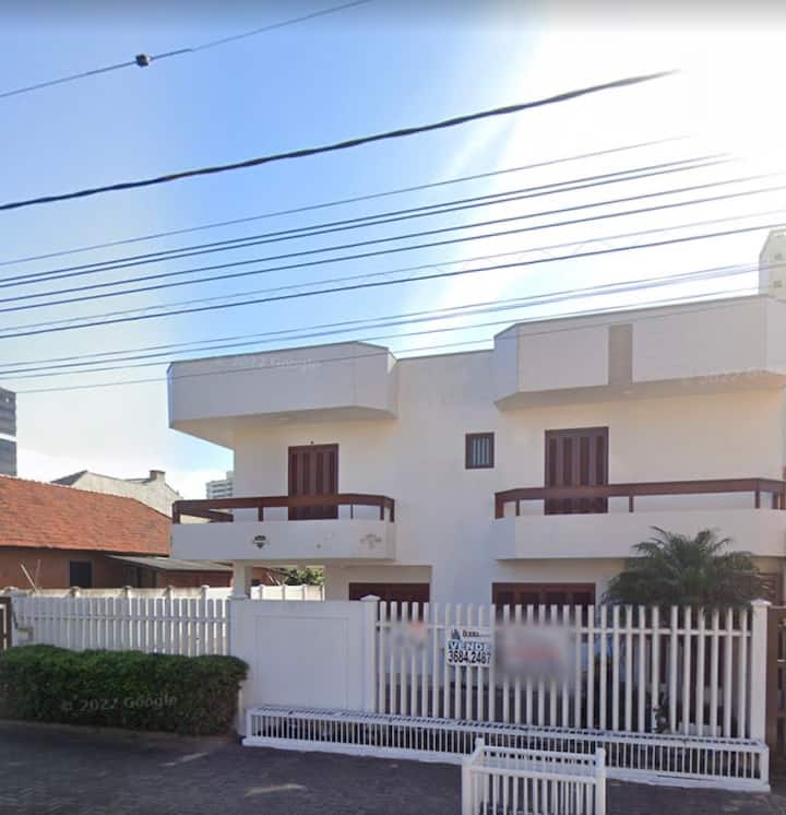 Sobrado Com óTima Localização - Tramandaí