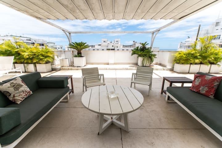 Spectacular Penthouse behind Copacabana Palace 084 gallery image 3
