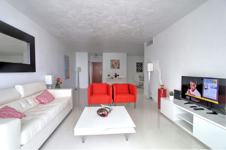 Beautiful apt with 2 bedrooms