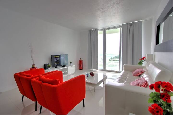 Beautiful apt with 2 bedrooms gallery image 4