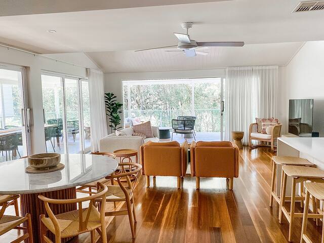 Peregian House – beach front property gallery image 3