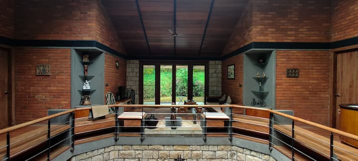 Luxury Bungalow | Charming Plantation Home - Munnar