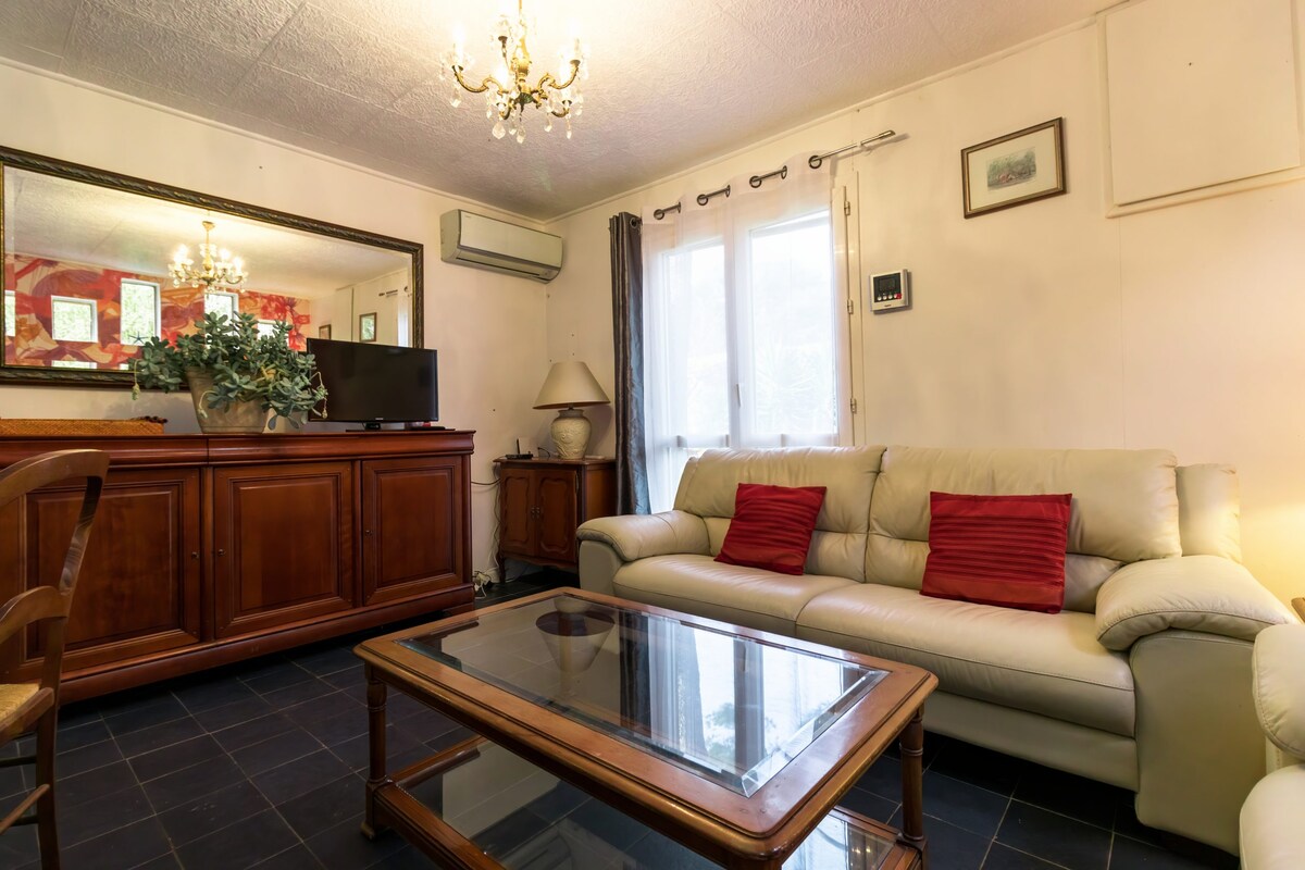 Top Airbnb: Unique Sormiou villa in the heart of the National Park à Marseille 9e Arrondissement