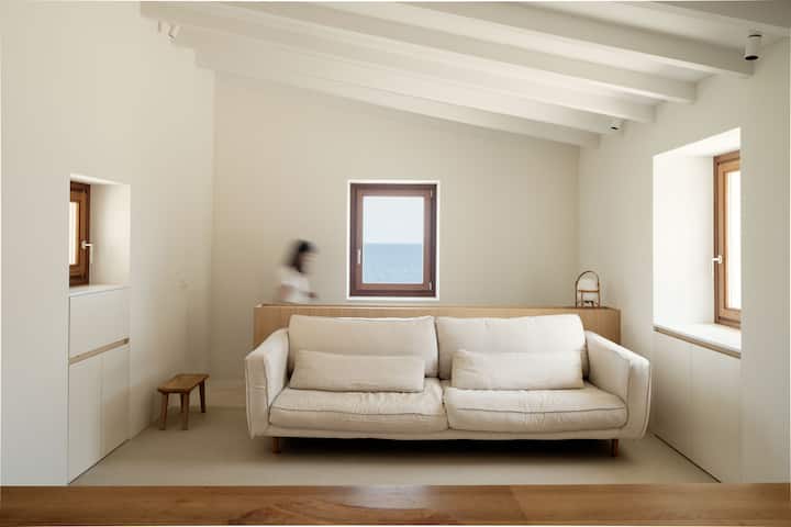 Seafront Home With Vineyard & Direct Beach Access - Puigpunyent