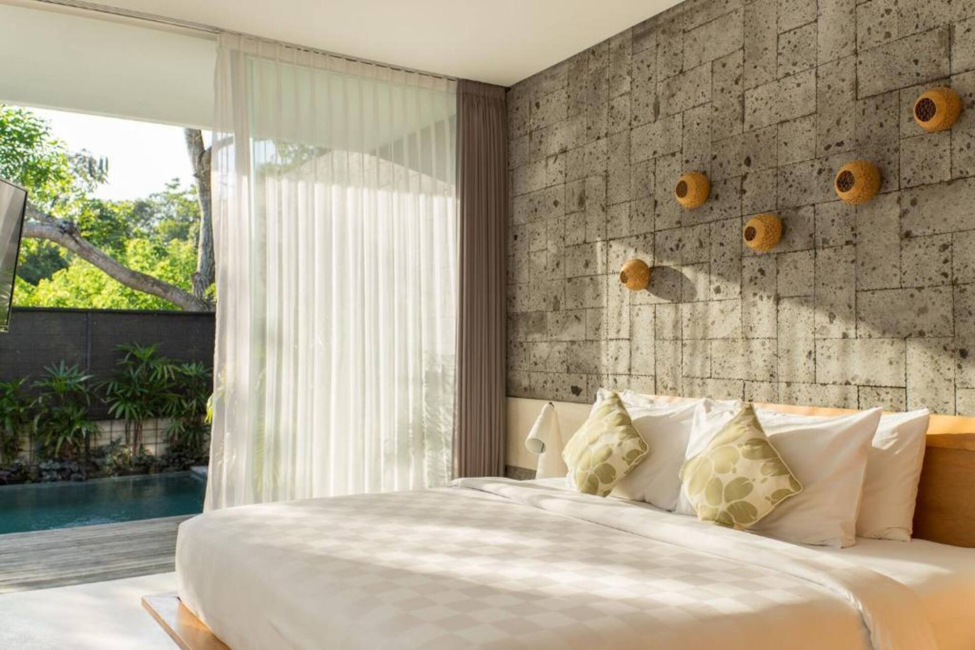 Stylish Garden Hideaway 1 Bedroom Private Villa in Uluwatu 2