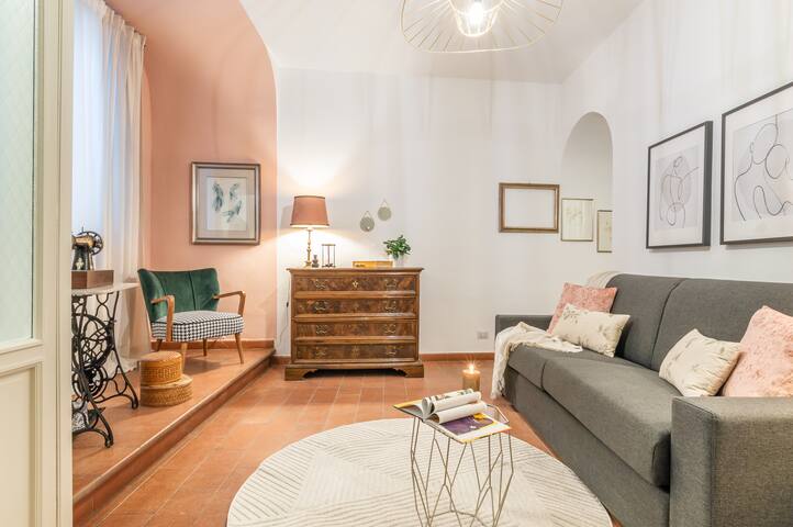 Santarosa Five Senses – San Frediano – Oltrarno gallery image 4