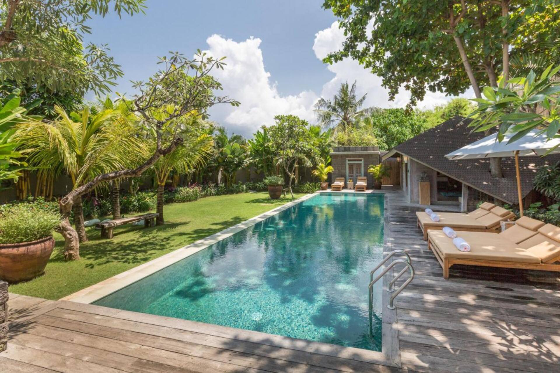 Vintage Luxe Sanctuary 3 Bedroom Private Villa in Canggu 3