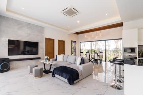 Pool Villa with Maid near Boat Avenue