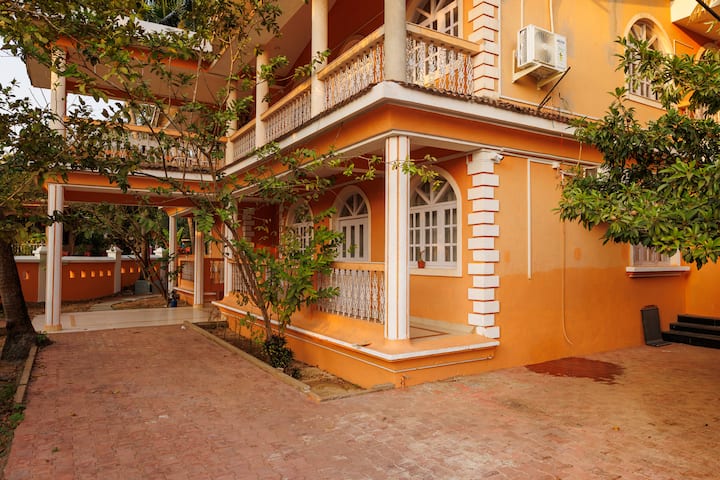 The parking and entrance view