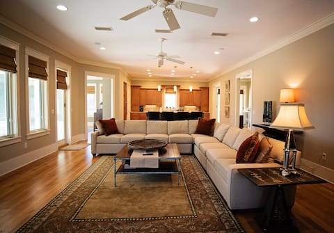 Story's Landing - 420 Acre Secluded Retreat