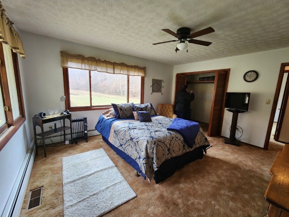 Secluded 75 acre Ranch Home Houses for Rent in South Point, Ohio, United States Airbnb