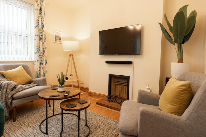 Great 3 Bed Handbridge Home, Sleeps 6, Ev Charger - Chester, UK