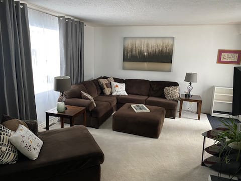 Cozy One Bedroom Guest Suite