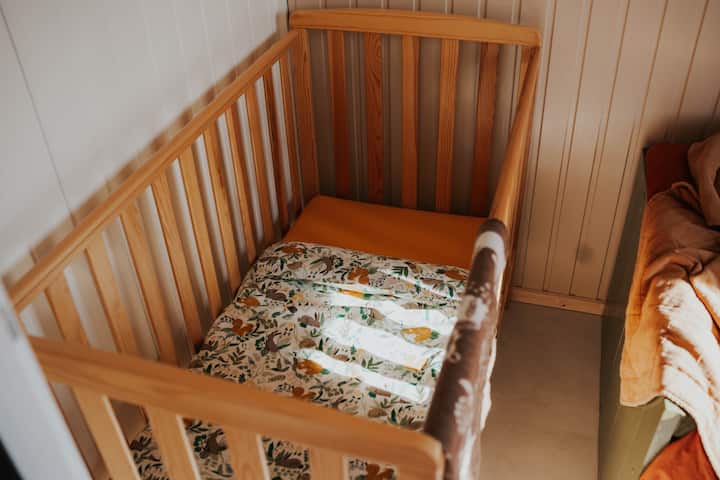 Komt je met kleine kinderen? Wij maken het bedje op en zorgen ervoor dat alles klaarstaat.