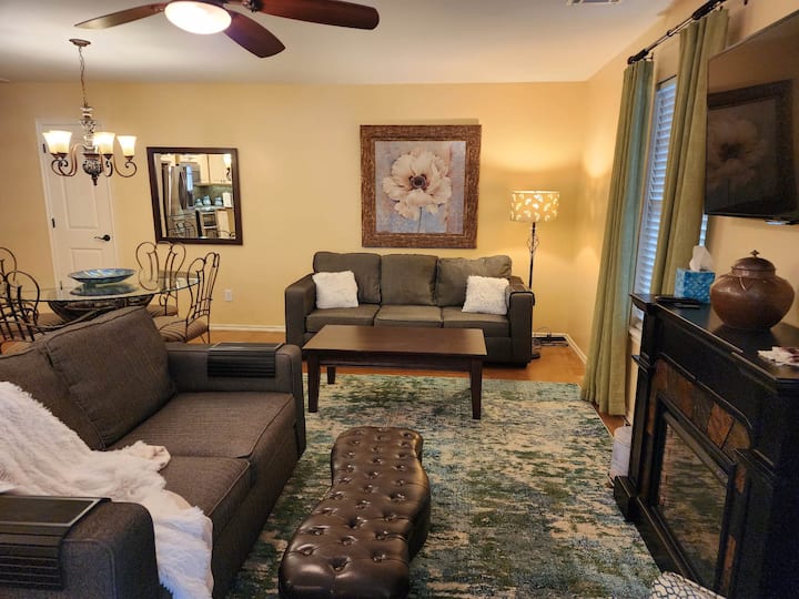 Cottage Amongst Pines Pets OK! Houses for Rent in Edmond, Oklahoma