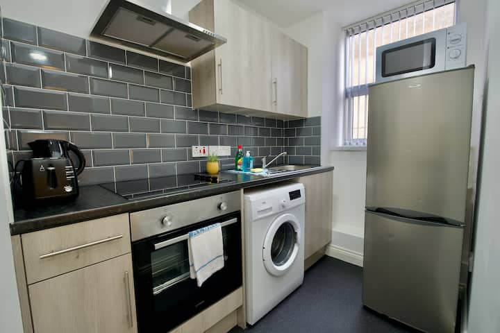 Gosford Park Studio 2 - Coventry - Coventry