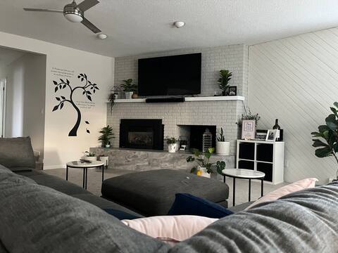 The Peachland Farmhouse