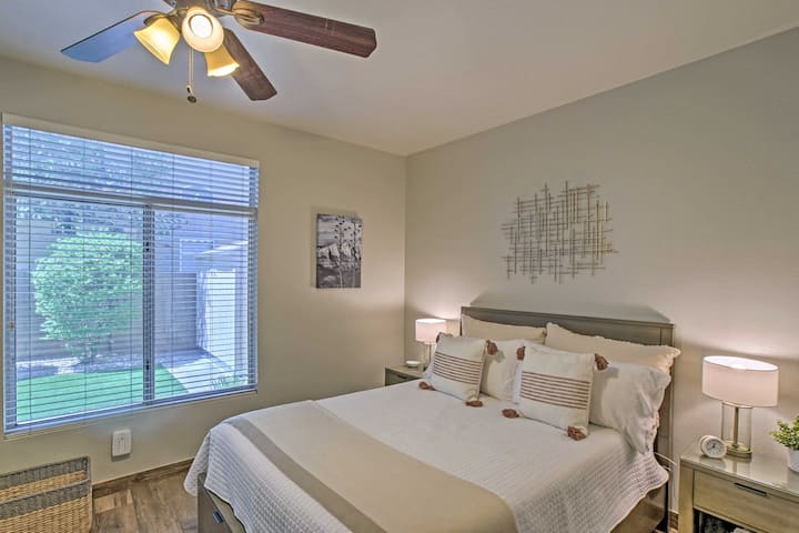 2nd bedroom - queen bed