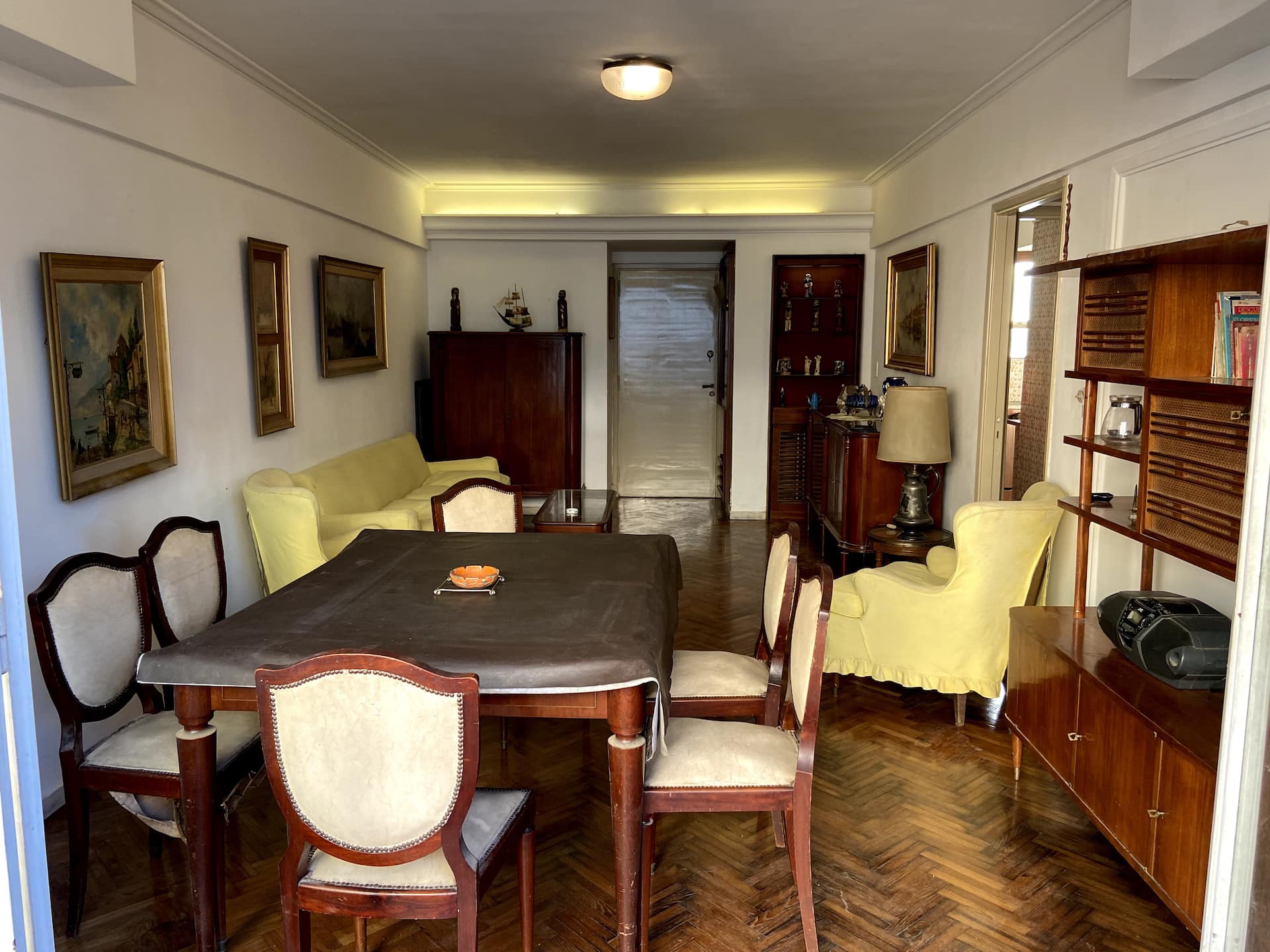 Apartamento com 1 dormitório e varanda em Caballito