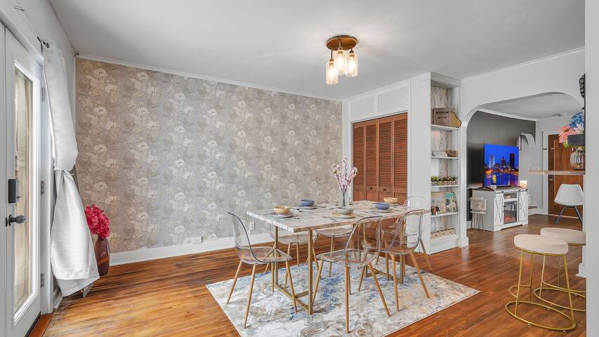 Cozy home for memorable moments with loved ones gallery image 3