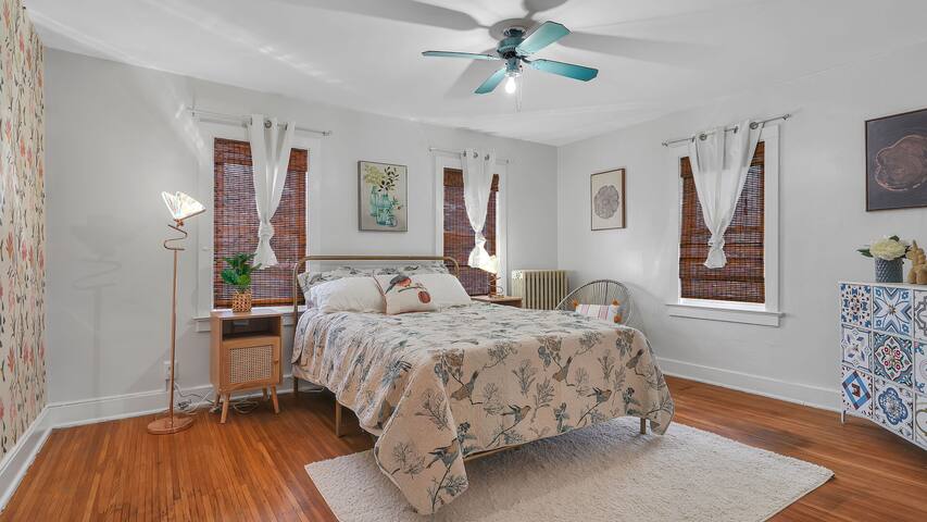 Perfect getaway home for family and friends gallery image 4