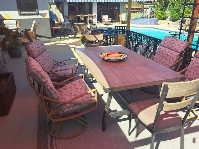 Amazing Pool, Spa & Outdoor Entertainment gallery image 4