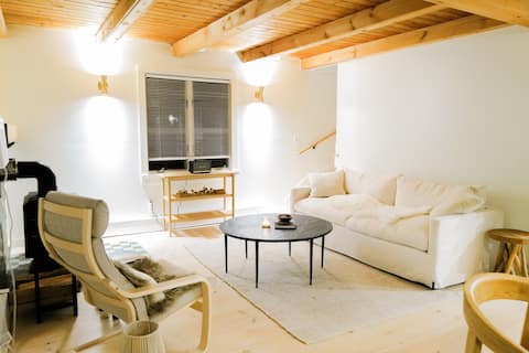 A Stylish Gilford Ski & Summer House