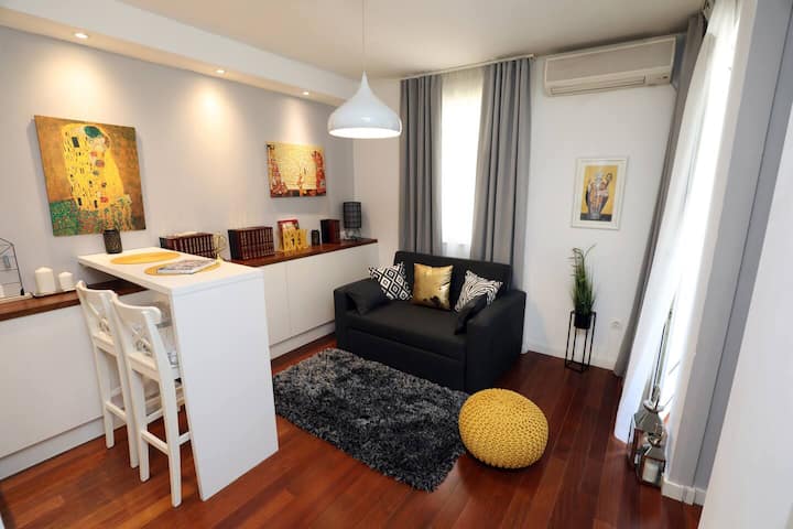 Noemi Apt_ Free Parking _lapad Area - Dubrovnik