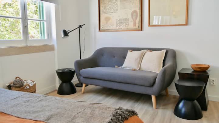 Charming Studio Near The Beach - Cascais