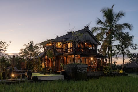 2Bedrooms with rice fields view + pool attached