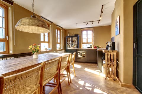 Elegant apartment in old town hall for 8 guests