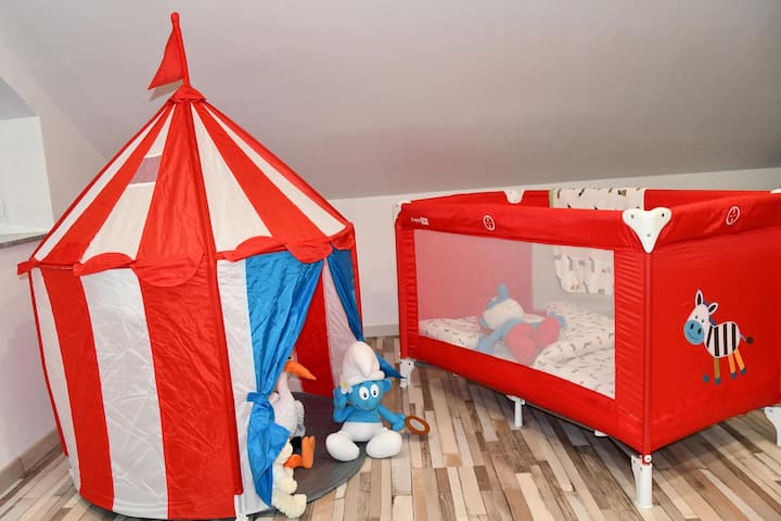 غرفة النوم 1